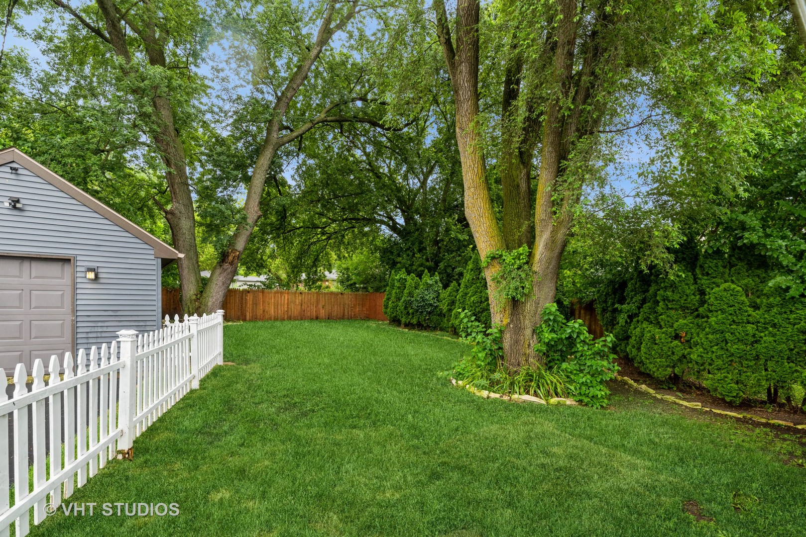 1506 N River Road, McHenry, IL 60051