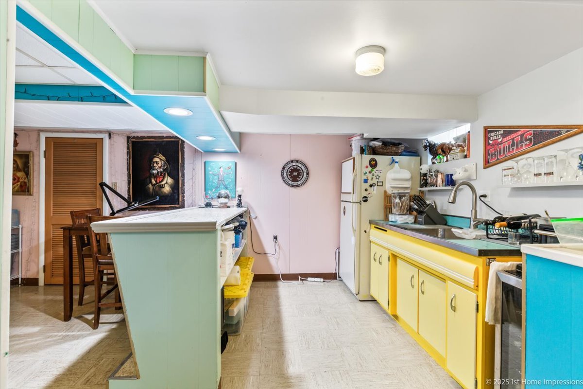 11258 S Albany Avenue, Chicago, IL 60655