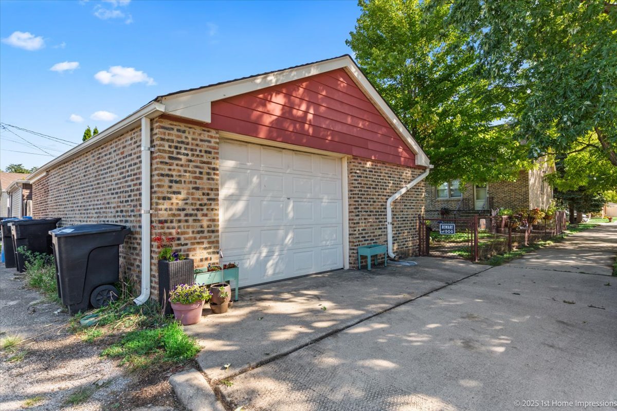 11258 S Albany Avenue, Chicago, IL 60655