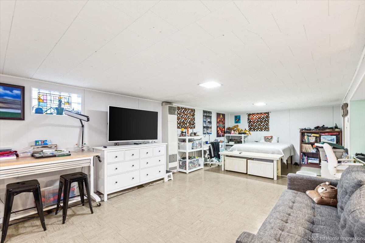 11258 S Albany Avenue, Chicago, IL 60655