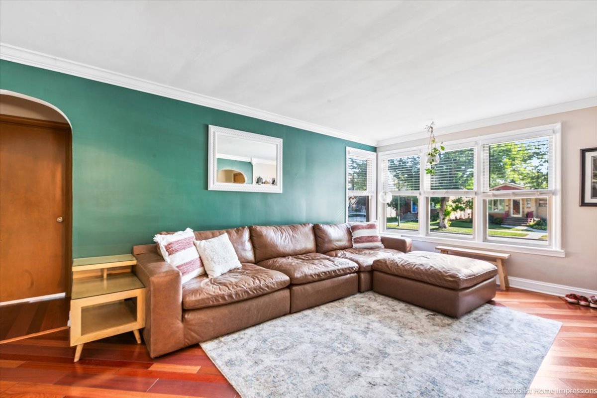 11258 S Albany Avenue, Chicago, IL 60655