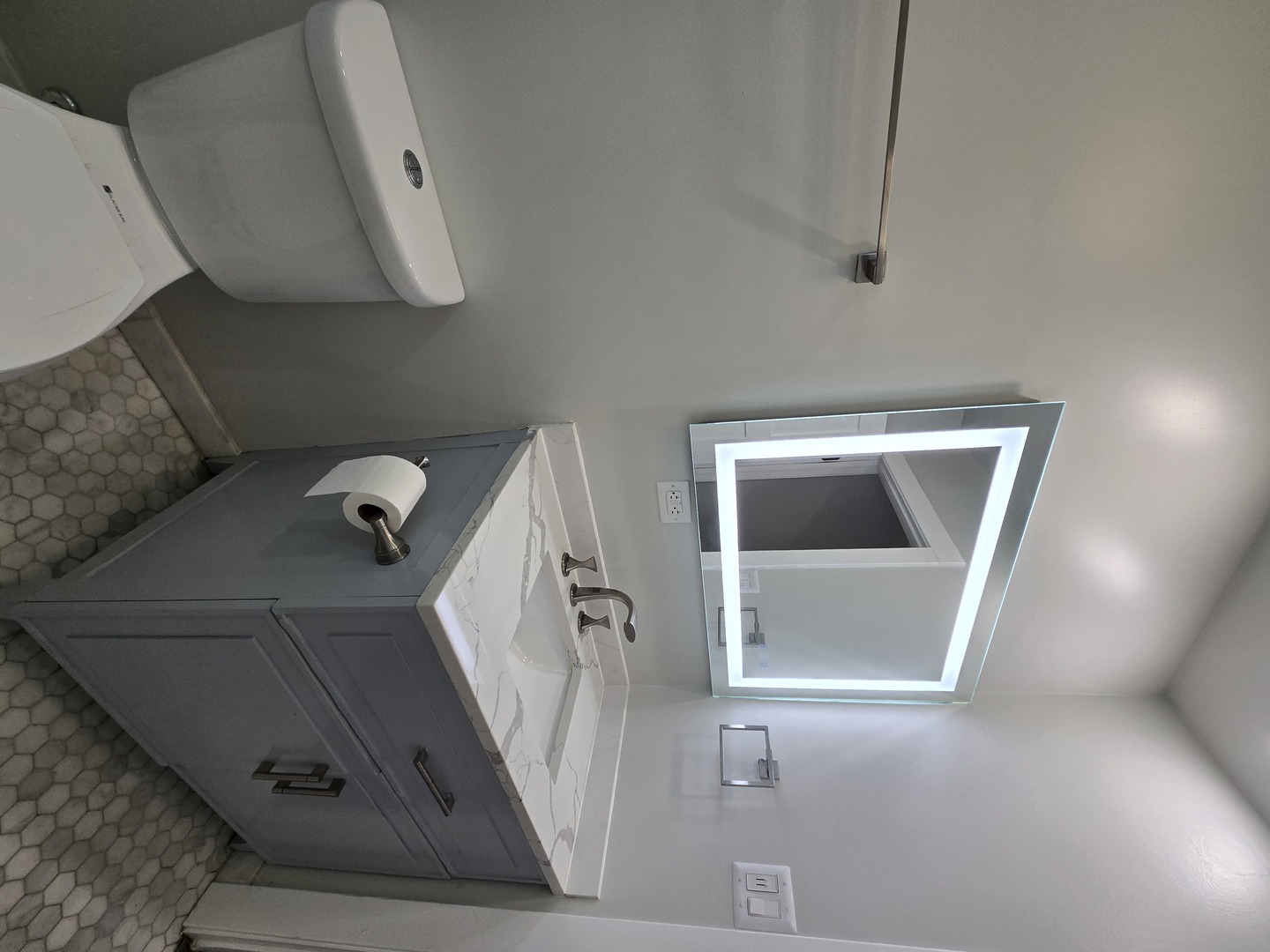 14045 Bensley Avenue, Burnham, IL 60633