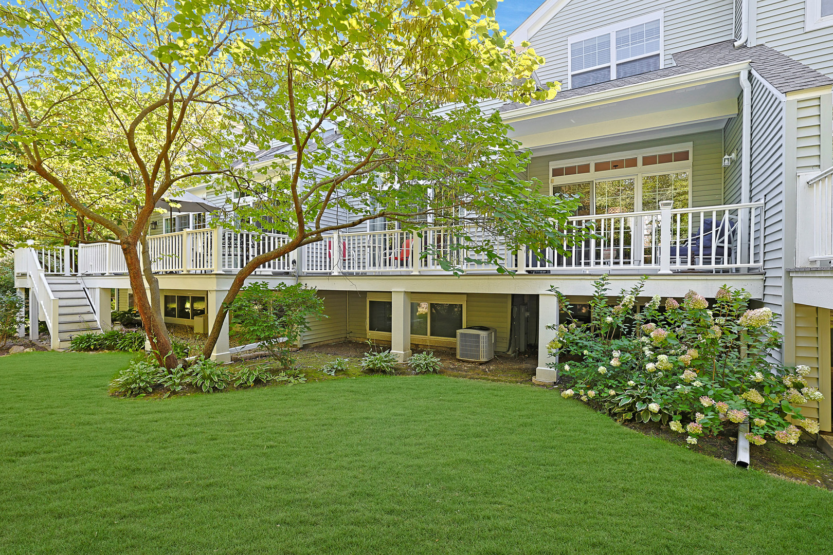 1053 Hummingbird Way, Bartlett, IL 60103