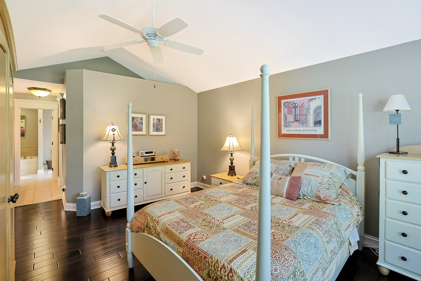 1053 Hummingbird Way, Bartlett, IL 60103