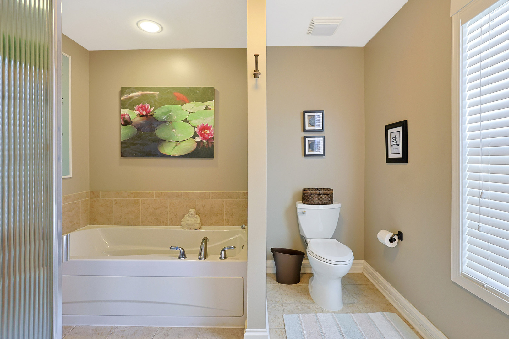 1053 Hummingbird Way, Bartlett, IL 60103