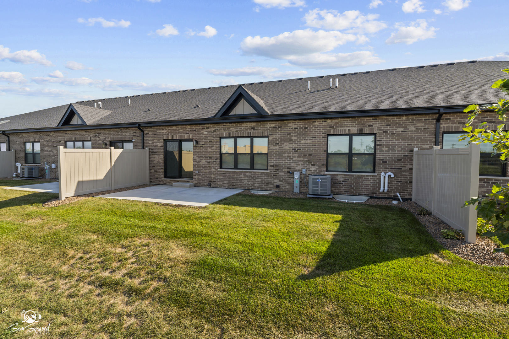 2125 Sky Harbor Drive, New Lenox, IL 60451