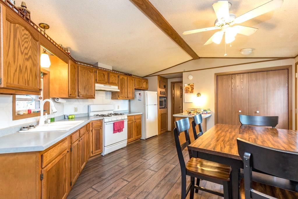 3285 Meadow Drive, Park City, IL 60085