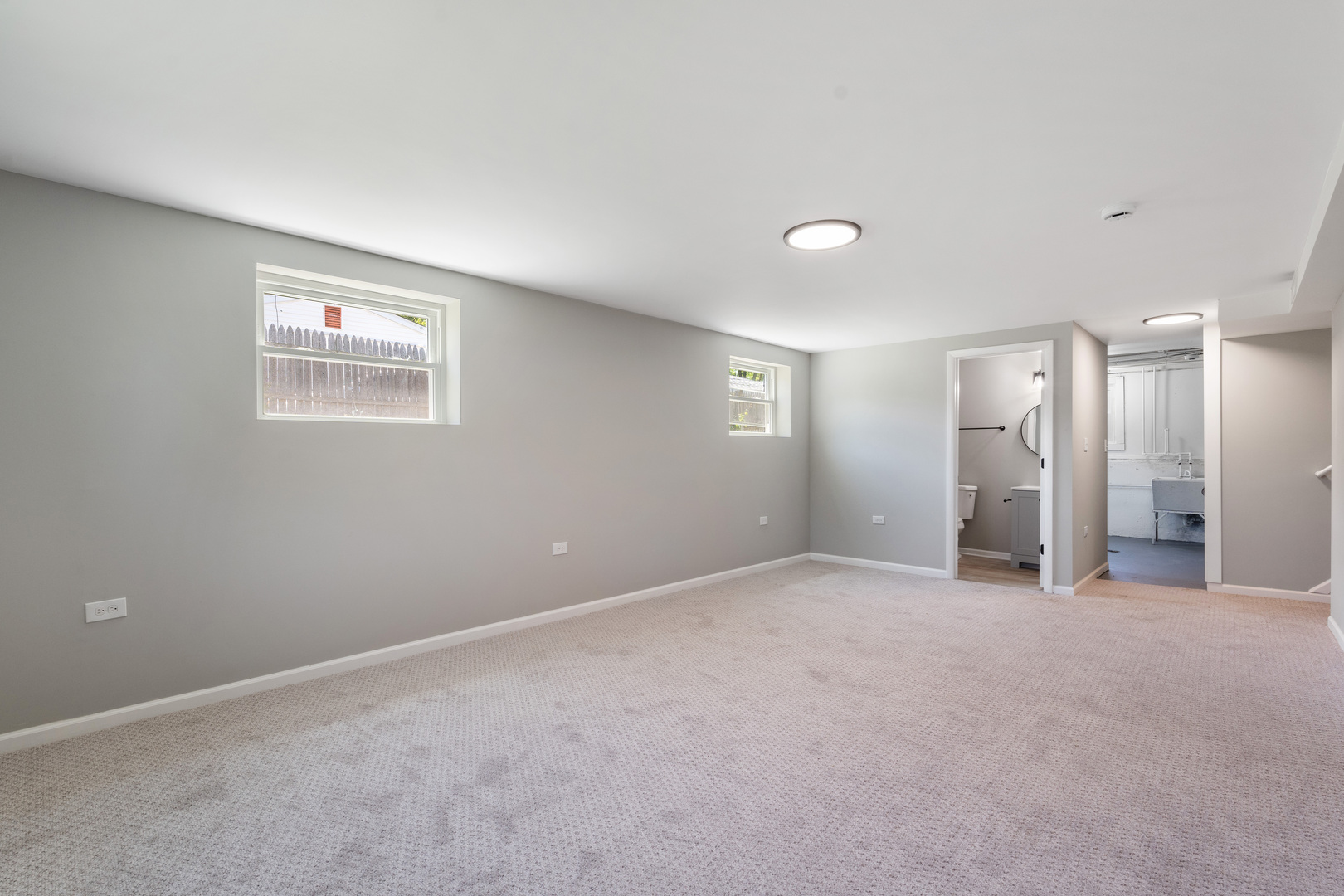 2711 Lancaster Drive, Markham, IL 60428