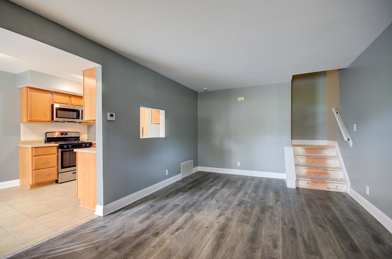 2302 Carnation Drive #317C, Crest Hill, IL 60403