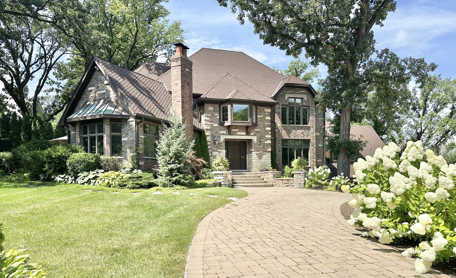440 Woodside Avenue, Hinsdale, IL 60521