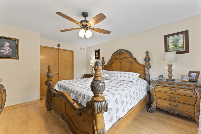 141 crescent Lane #141, Schaumburg, IL 60193