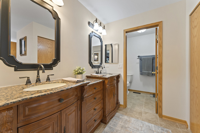 141 crescent Lane #141, Schaumburg, IL 60193