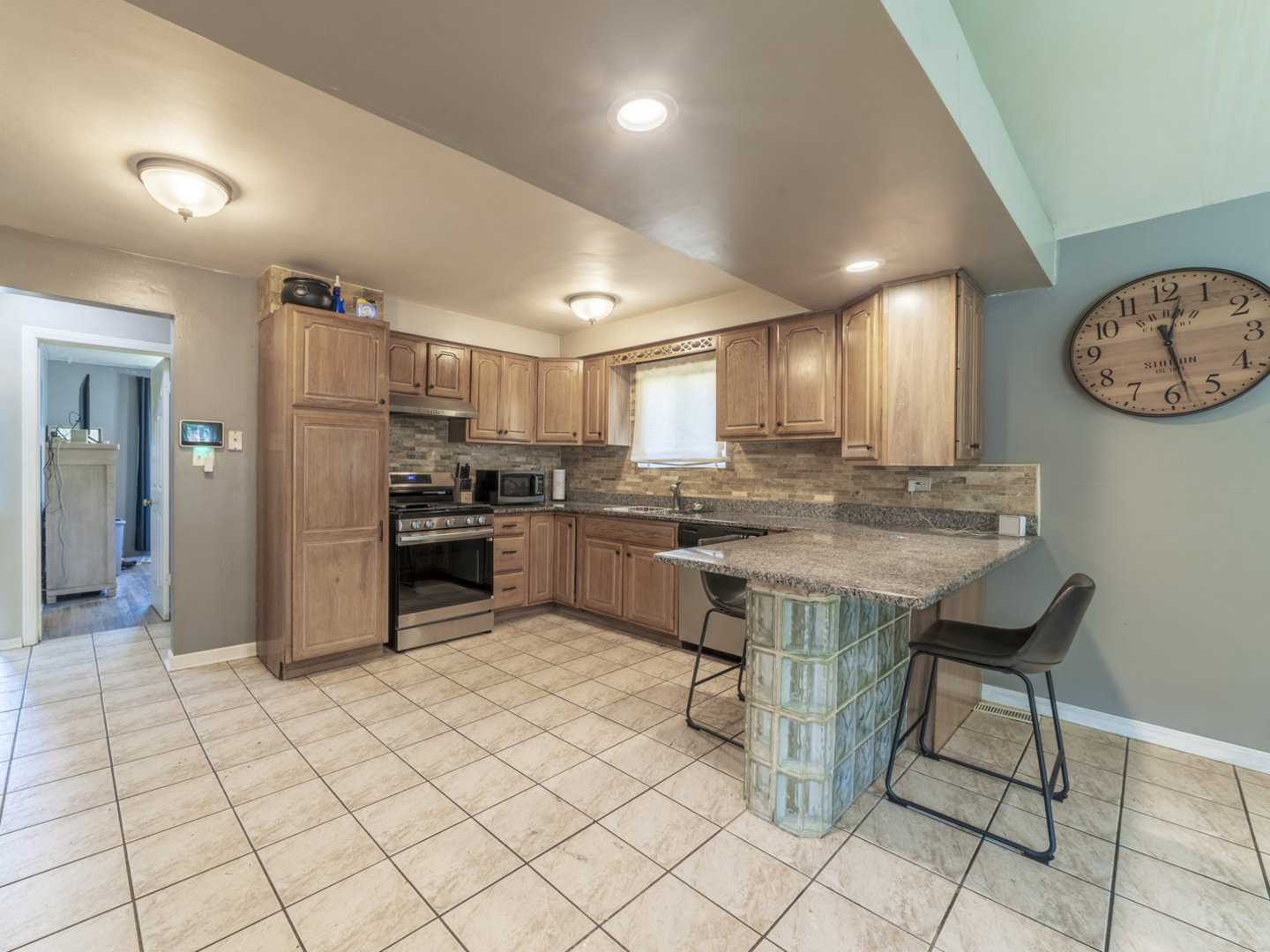 17519 Community Street, Lansing, IL 60438