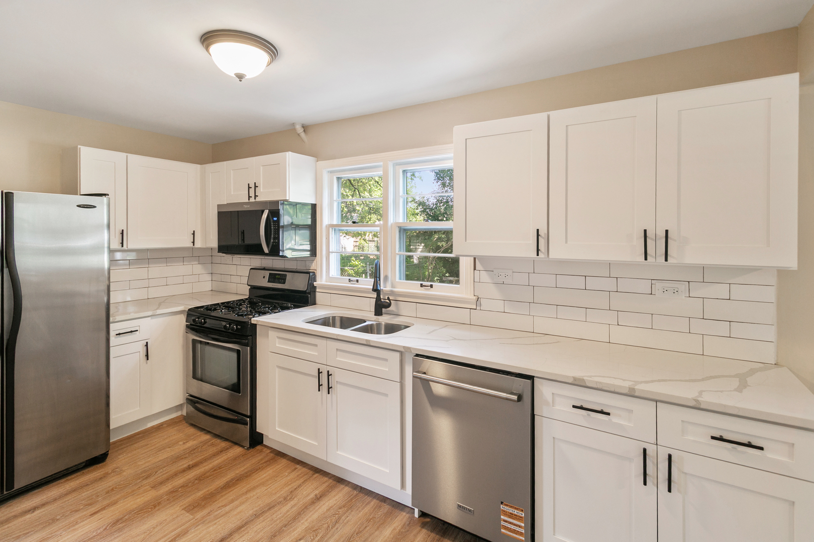 14348 Knox Avenue, Midlothian, IL 60445