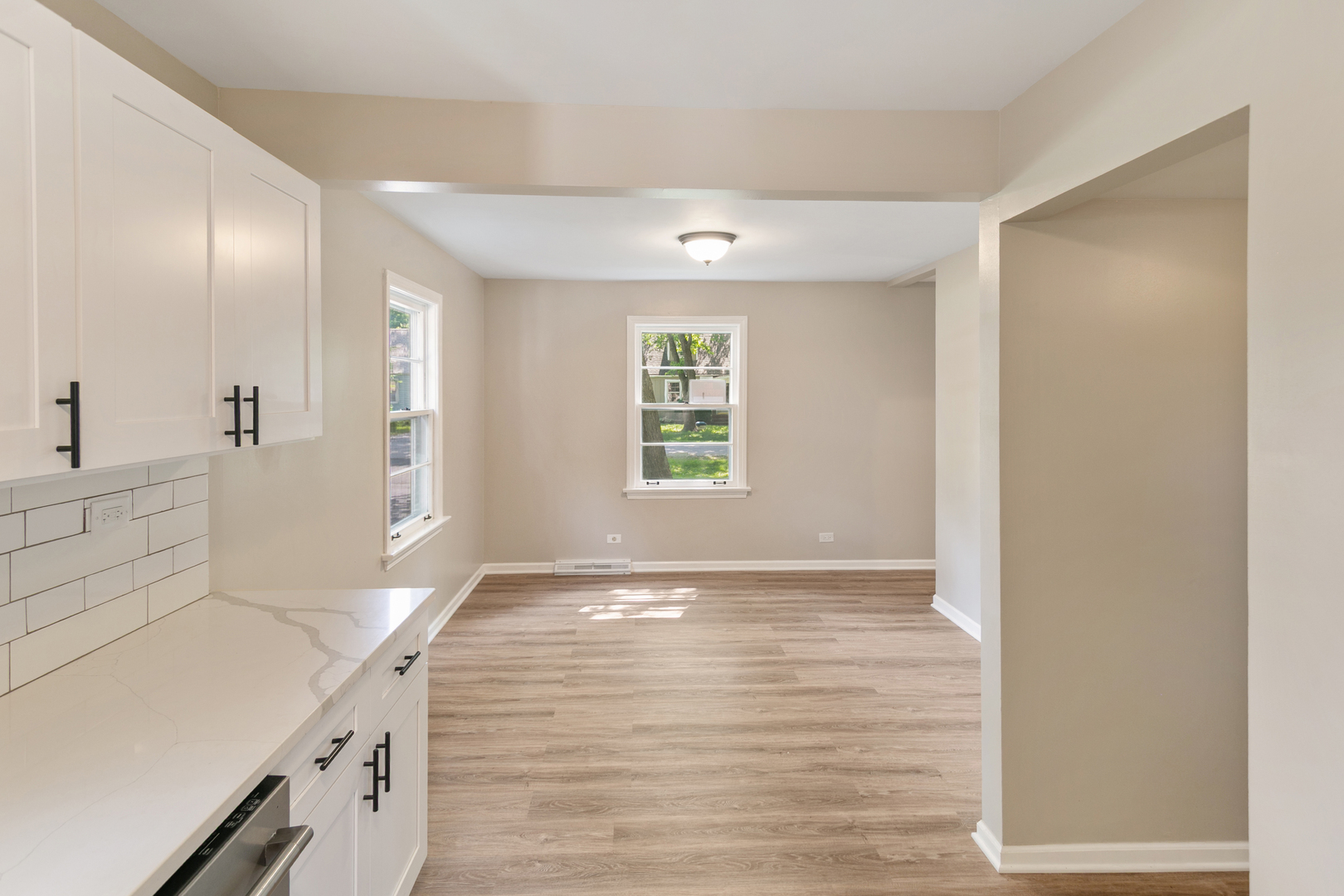 14348 Knox Avenue, Midlothian, IL 60445