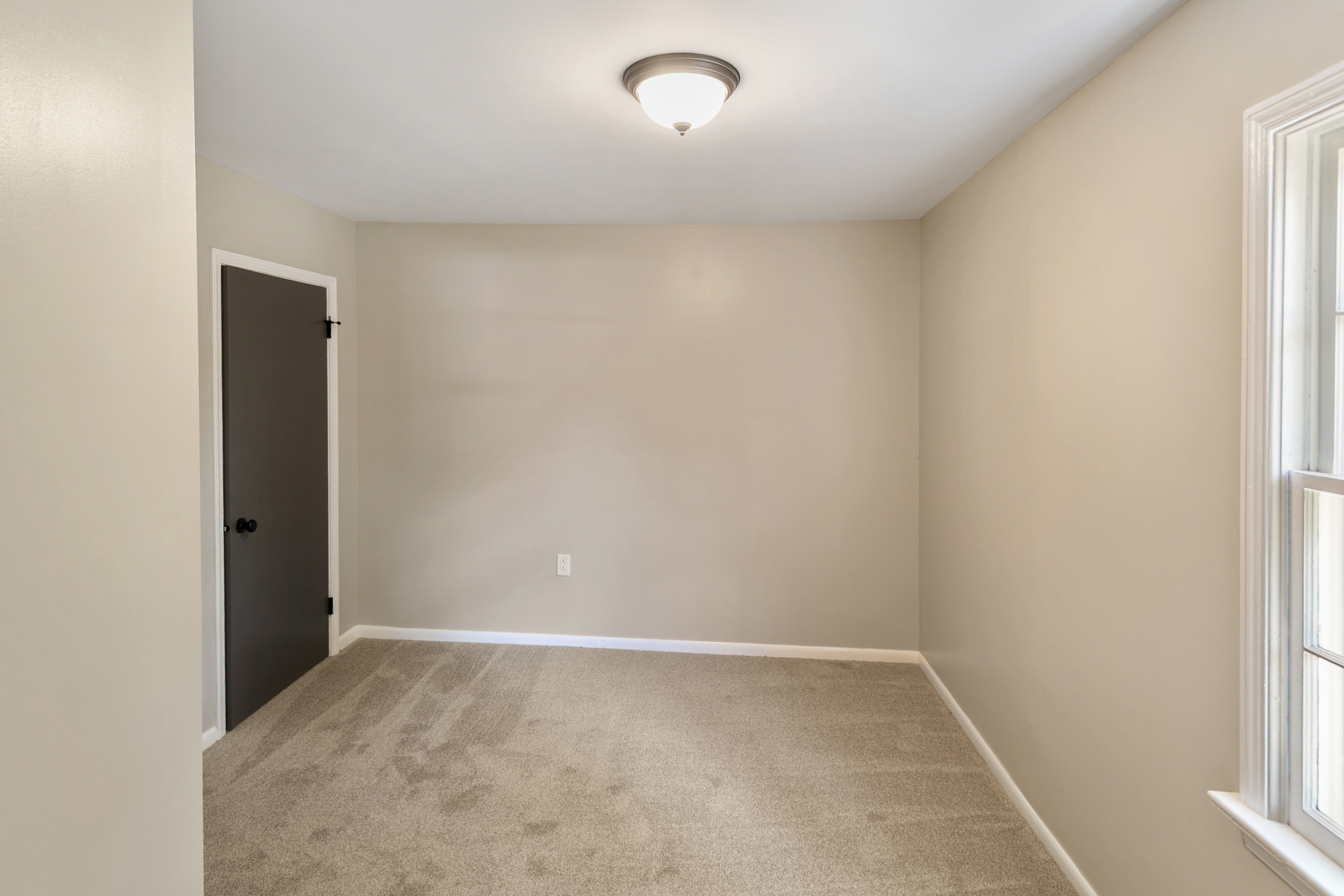 14348 Knox Avenue, Midlothian, IL 60445