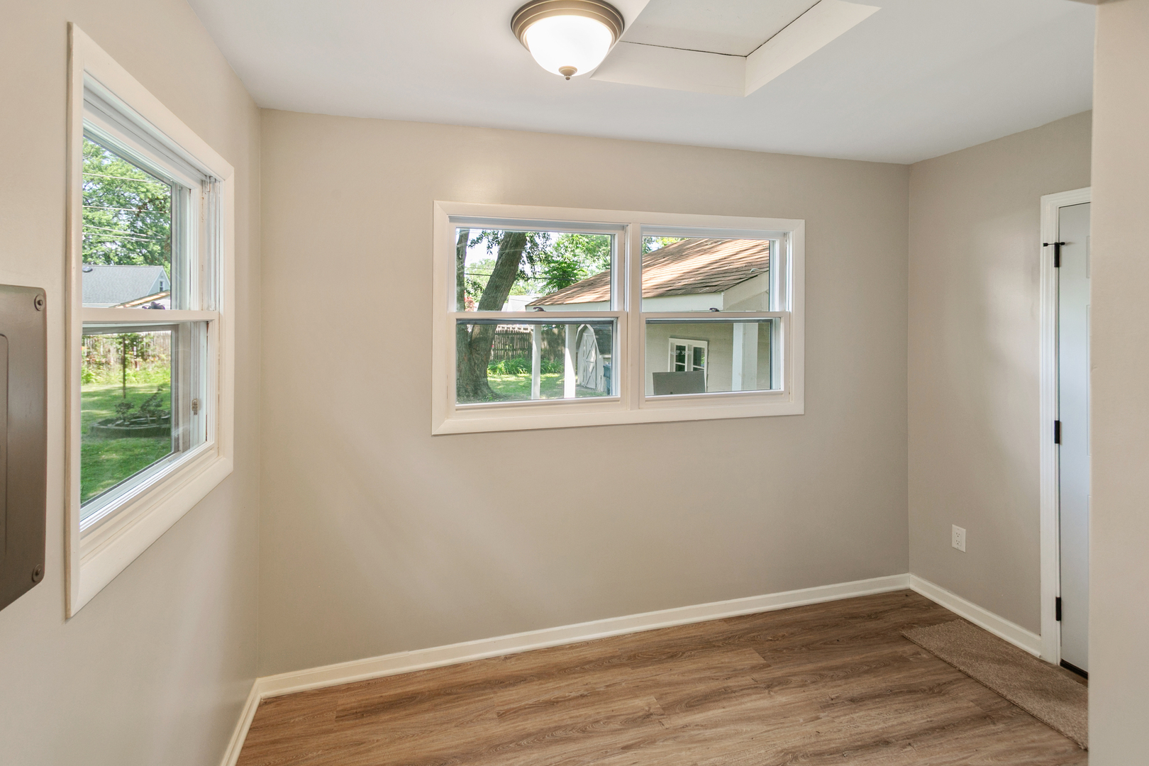 14348 Knox Avenue, Midlothian, IL 60445