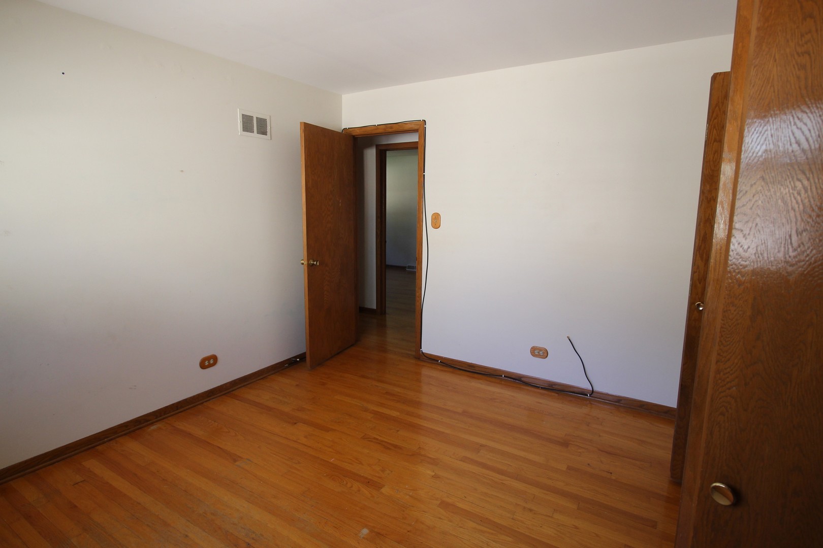 651 N Kenilworth Avenue, Elmhurst, IL 60126