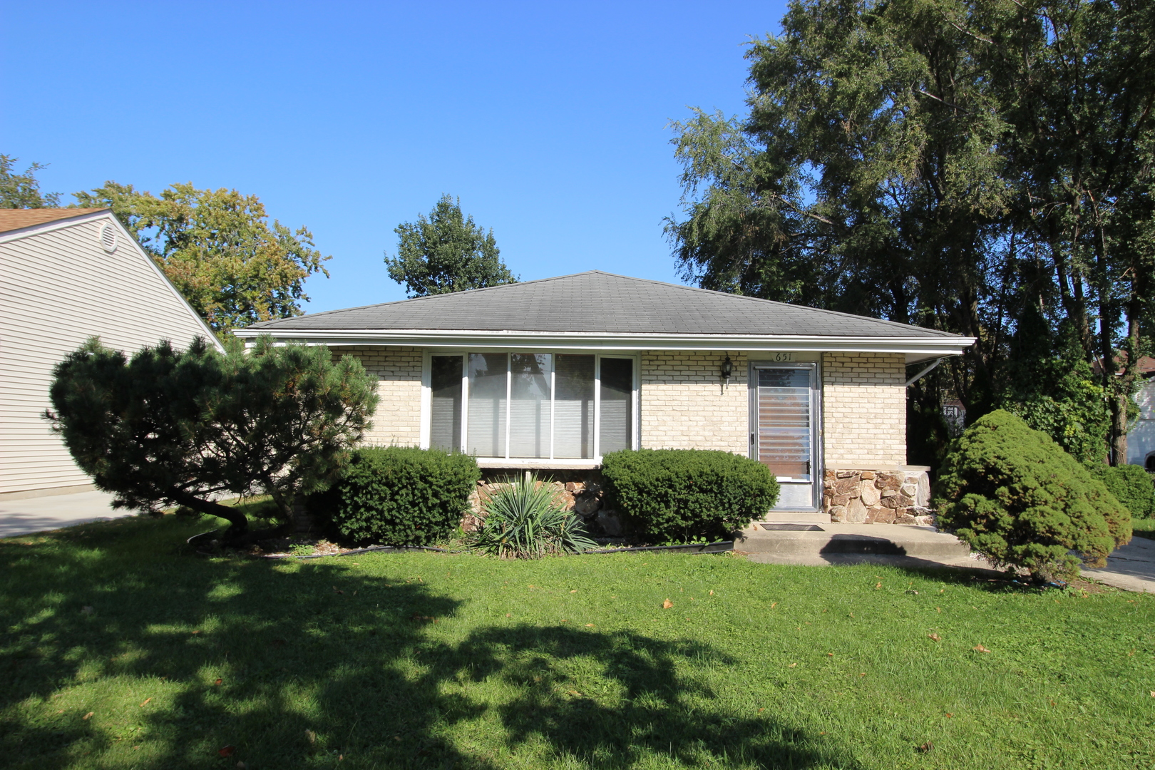 651 N Kenilworth Avenue, Elmhurst, IL 60126
