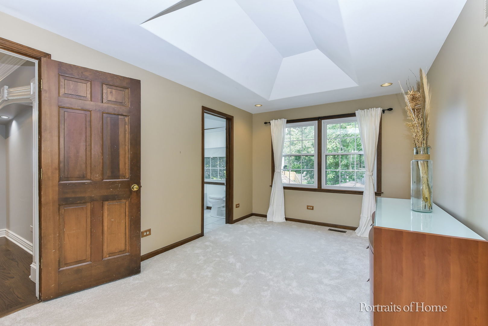 1645 Burning Trail Court, Wheaton, IL 60189