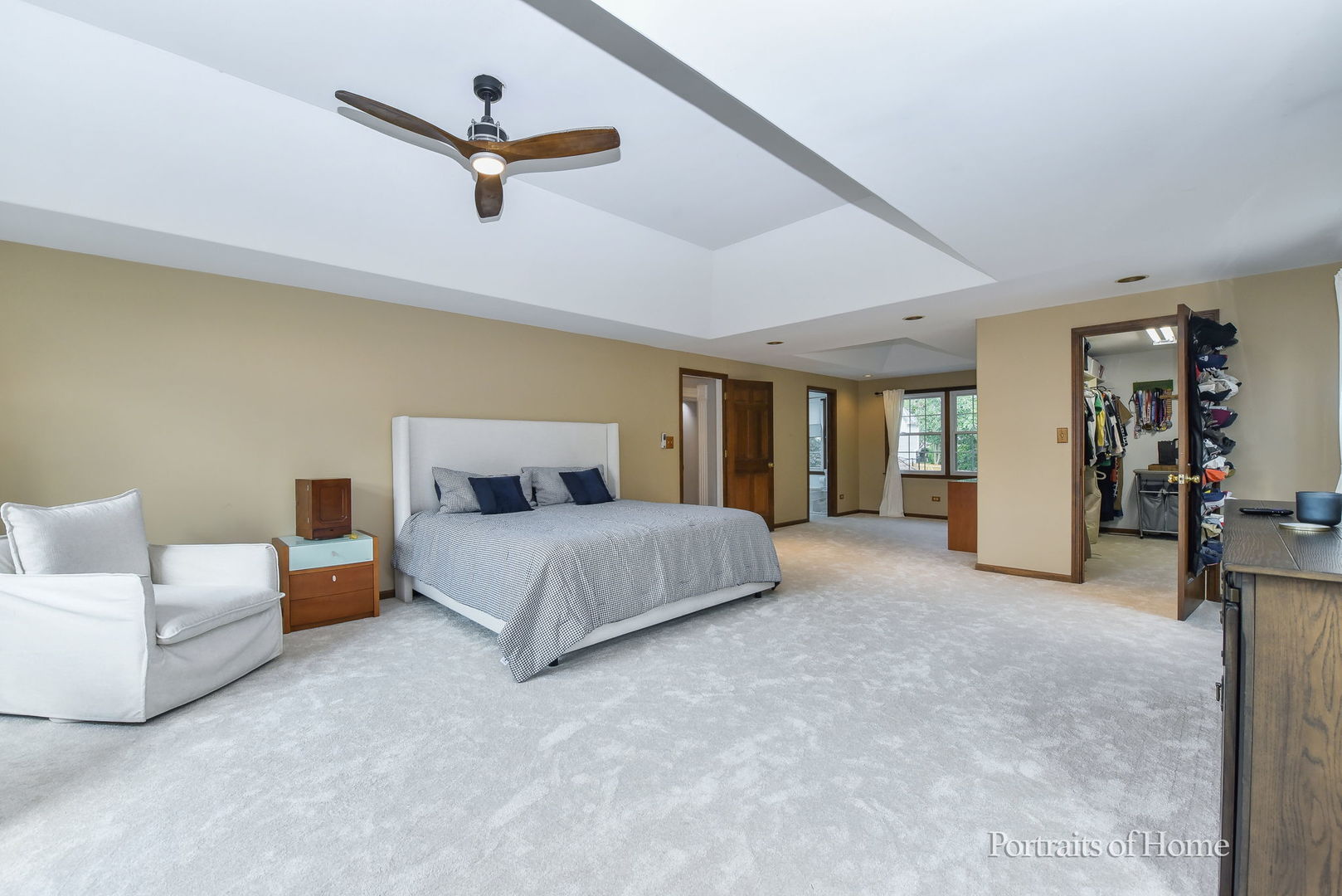 1645 Burning Trail Court, Wheaton, IL 60189