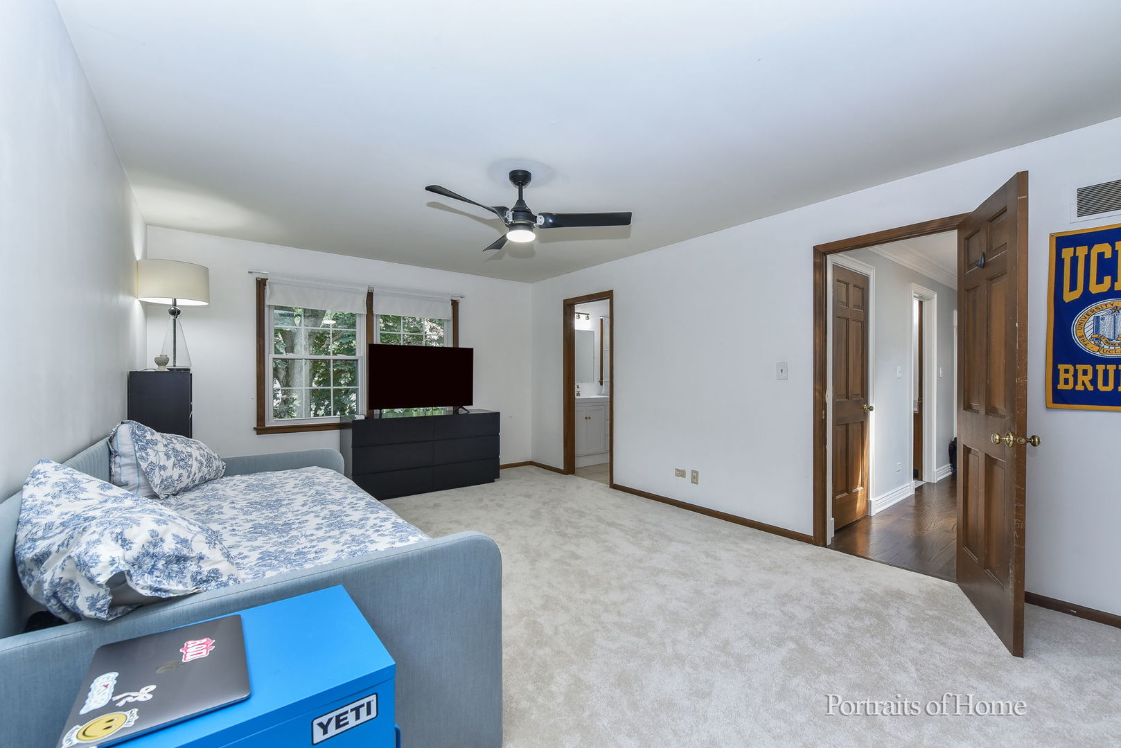 1645 Burning Trail Court, Wheaton, IL 60189
