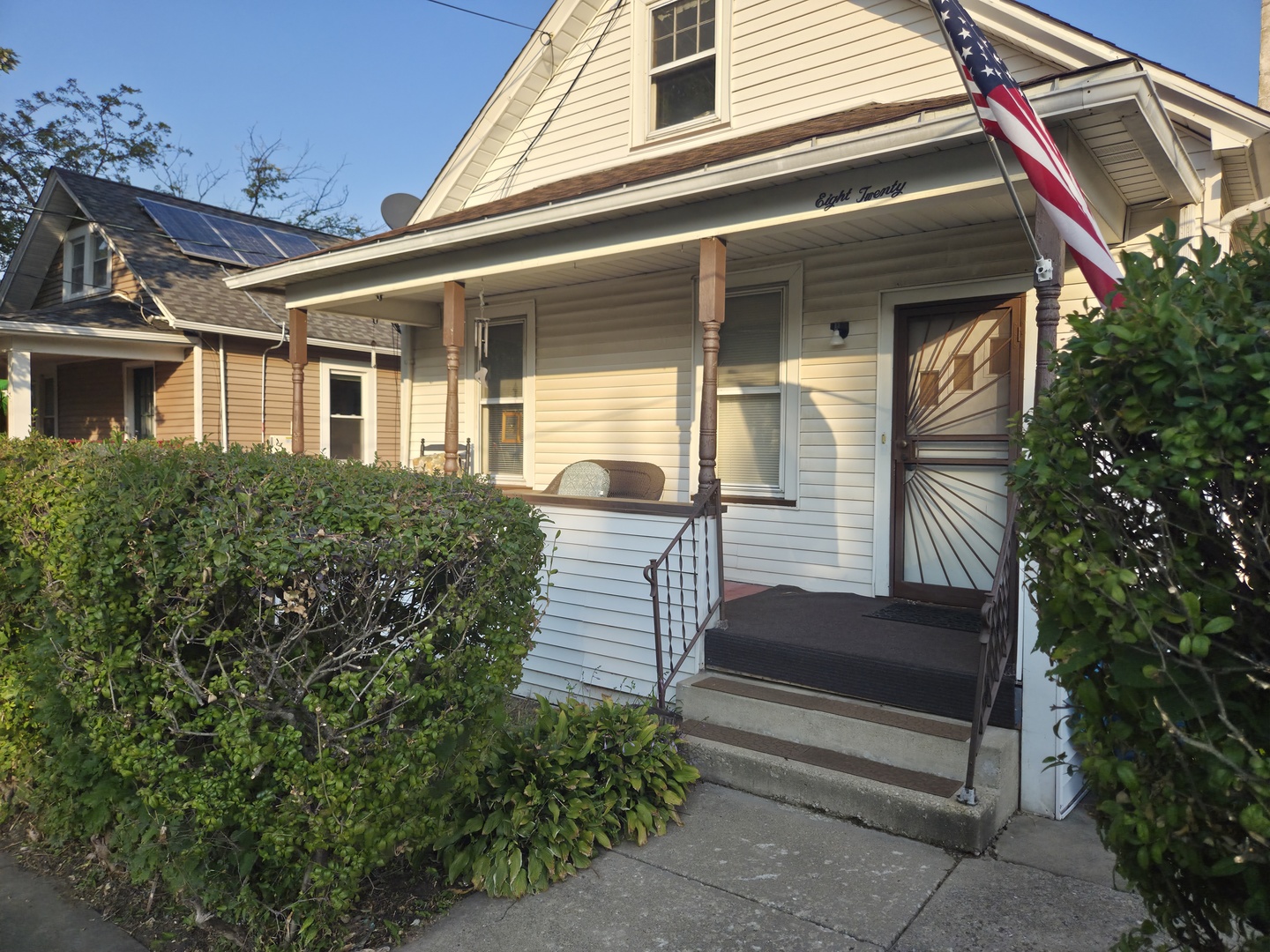 820 Oliver Avenue, Aurora, IL 60506