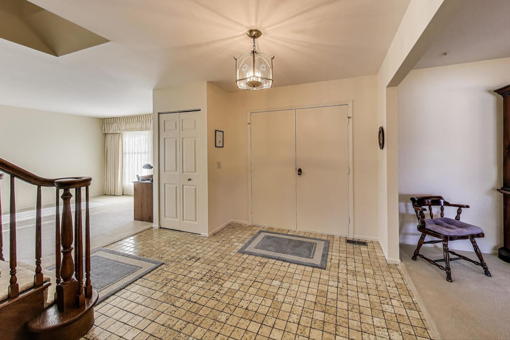 1109 Grant Place, Vernon Hills, IL 60061