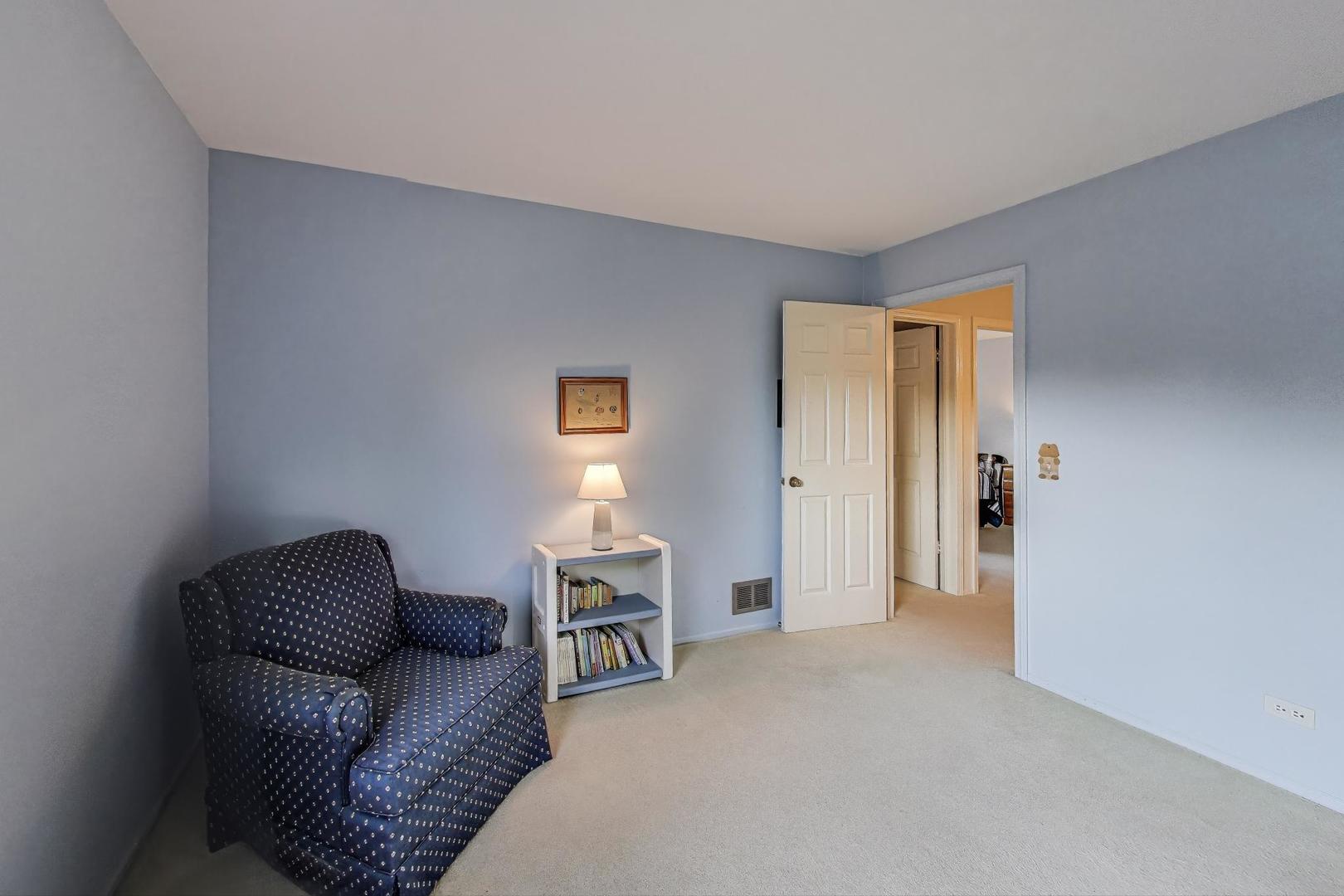 1109 Grant Place, Vernon Hills, IL 60061