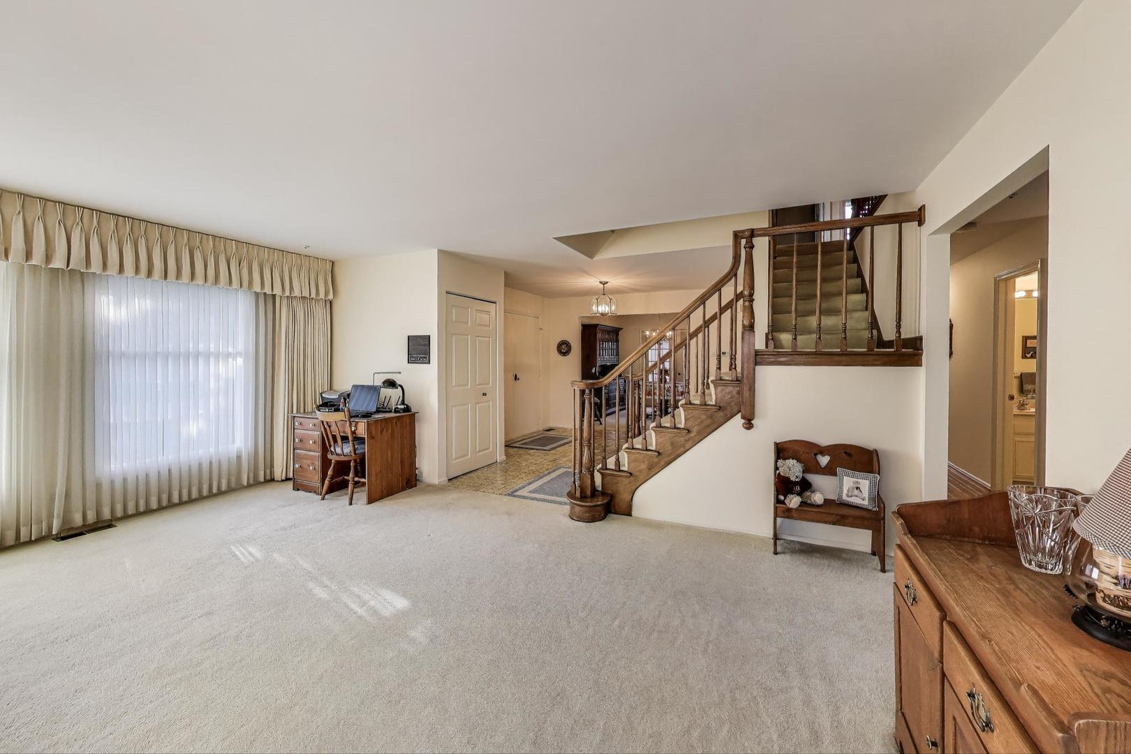 1109 Grant Place, Vernon Hills, IL 60061