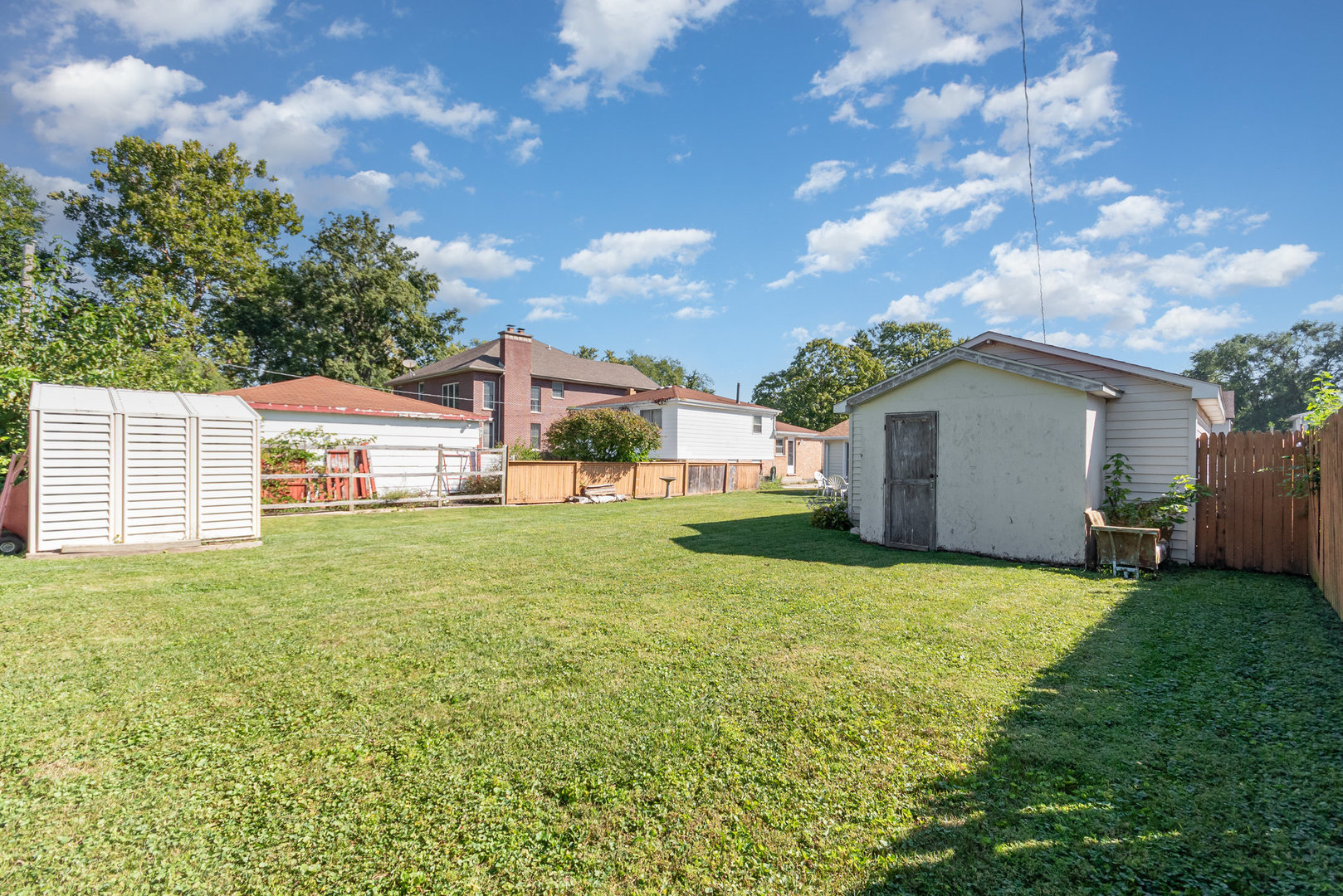 4022 N Grant Street, Westmont, IL 60559