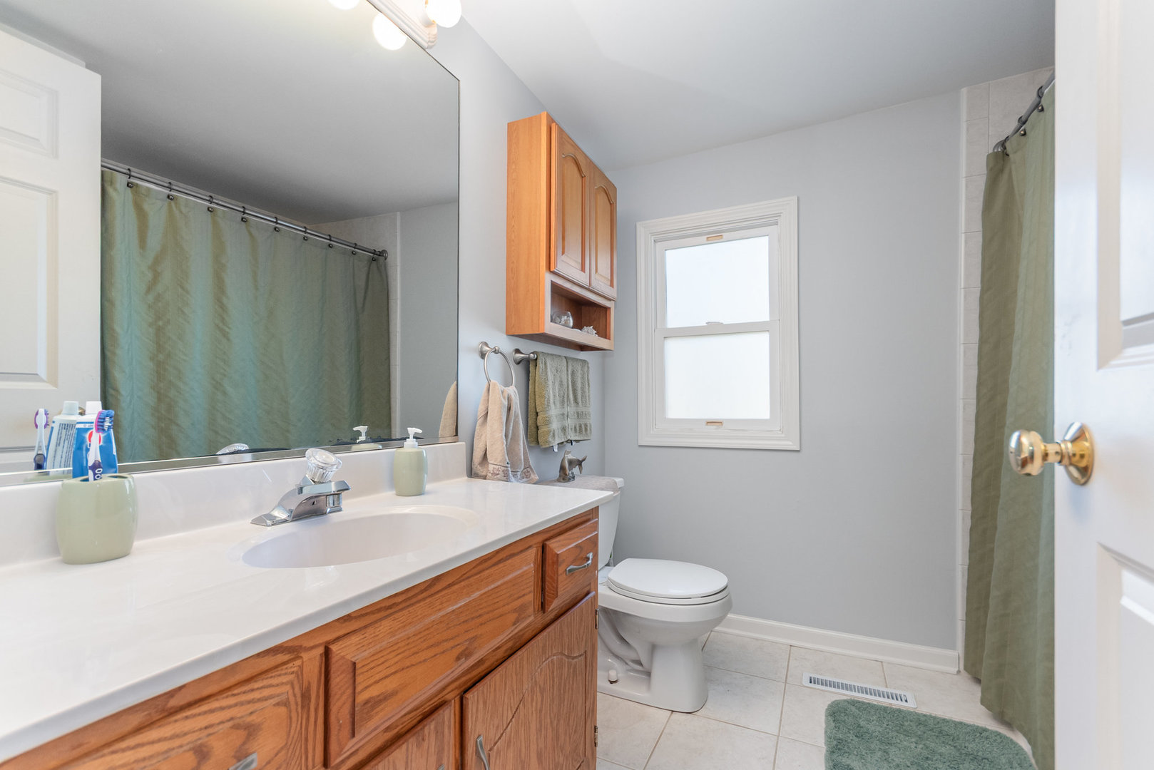 4022 N Grant Street, Westmont, IL 60559