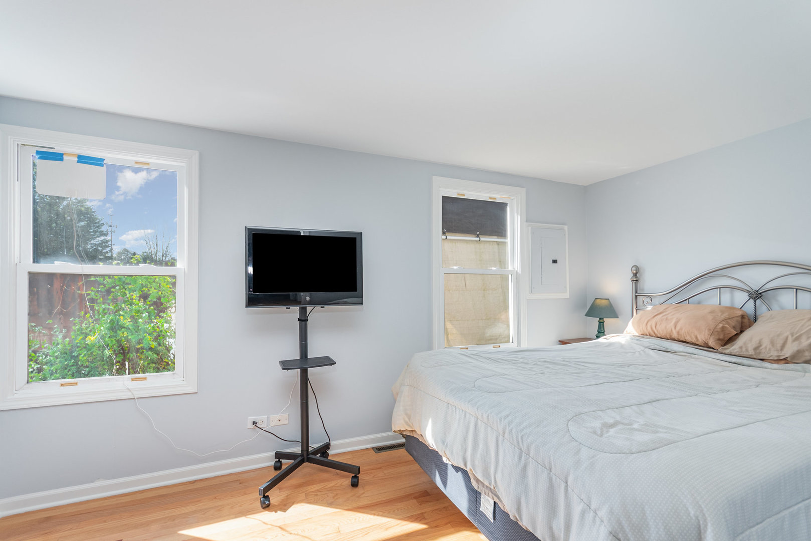 4022 N Grant Street, Westmont, IL 60559