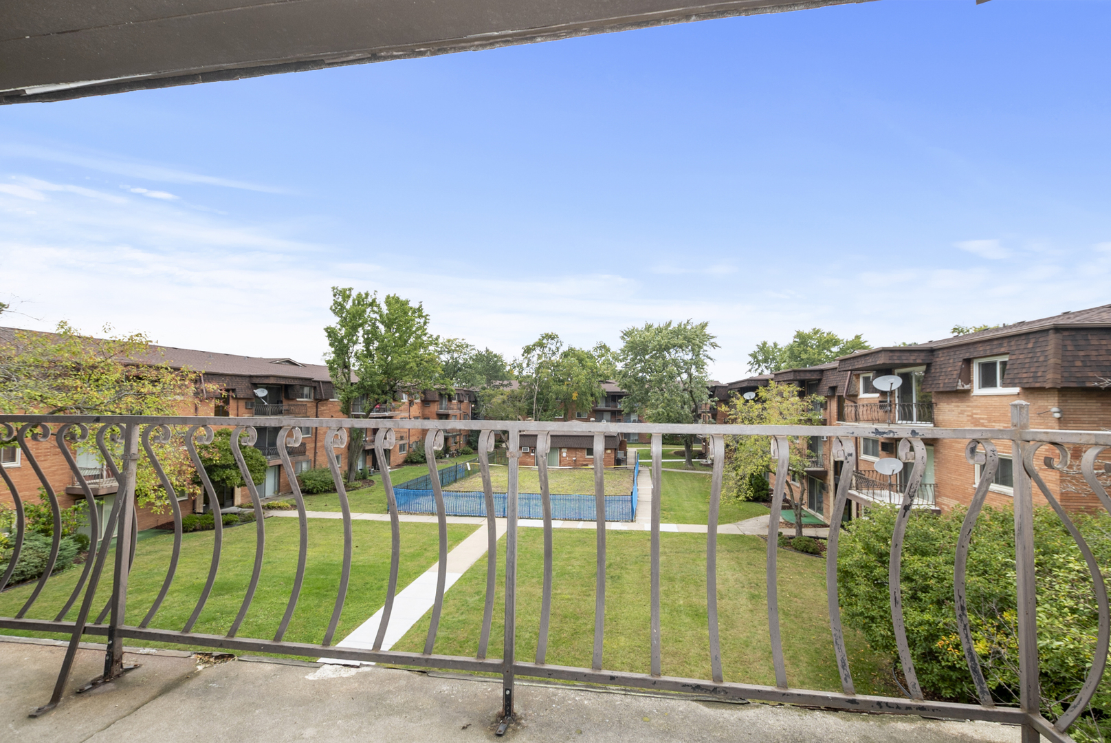 2340 186th Street #28, Lansing, IL 60438