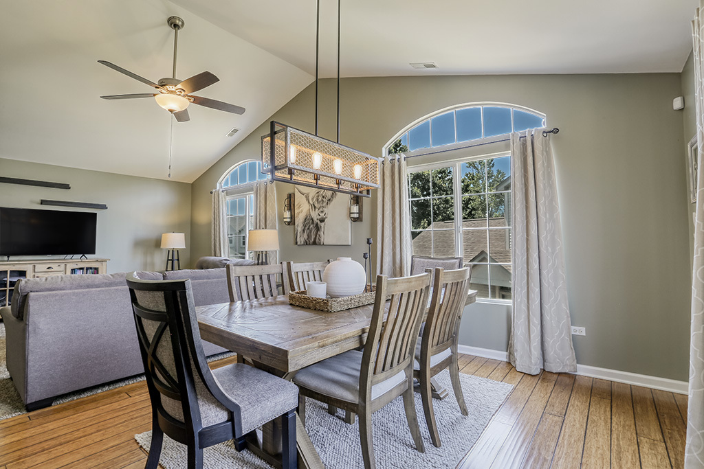 1632 Fieldstone Drive, Shorewood, IL 60404