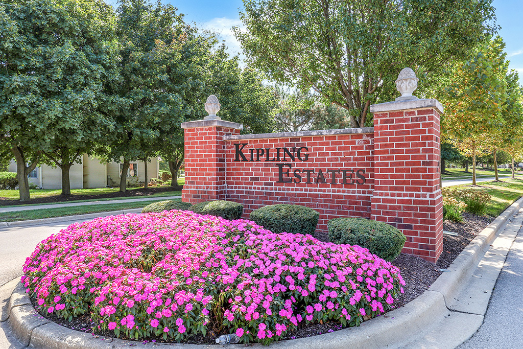 1632 Fieldstone Drive, Shorewood, IL 60404