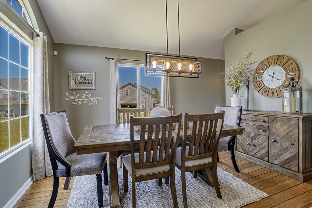 1632 Fieldstone Drive, Shorewood, IL 60404