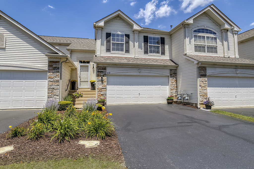 1632 Fieldstone Drive, Shorewood, IL 60404