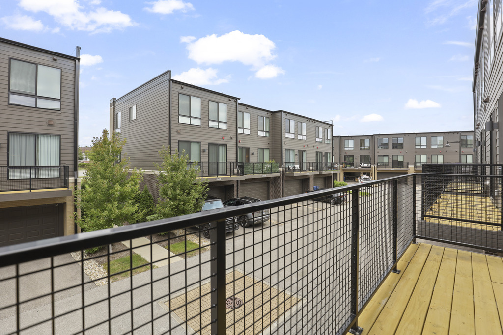 1298 Catalina Court #1298, Schaumburg, IL 60173