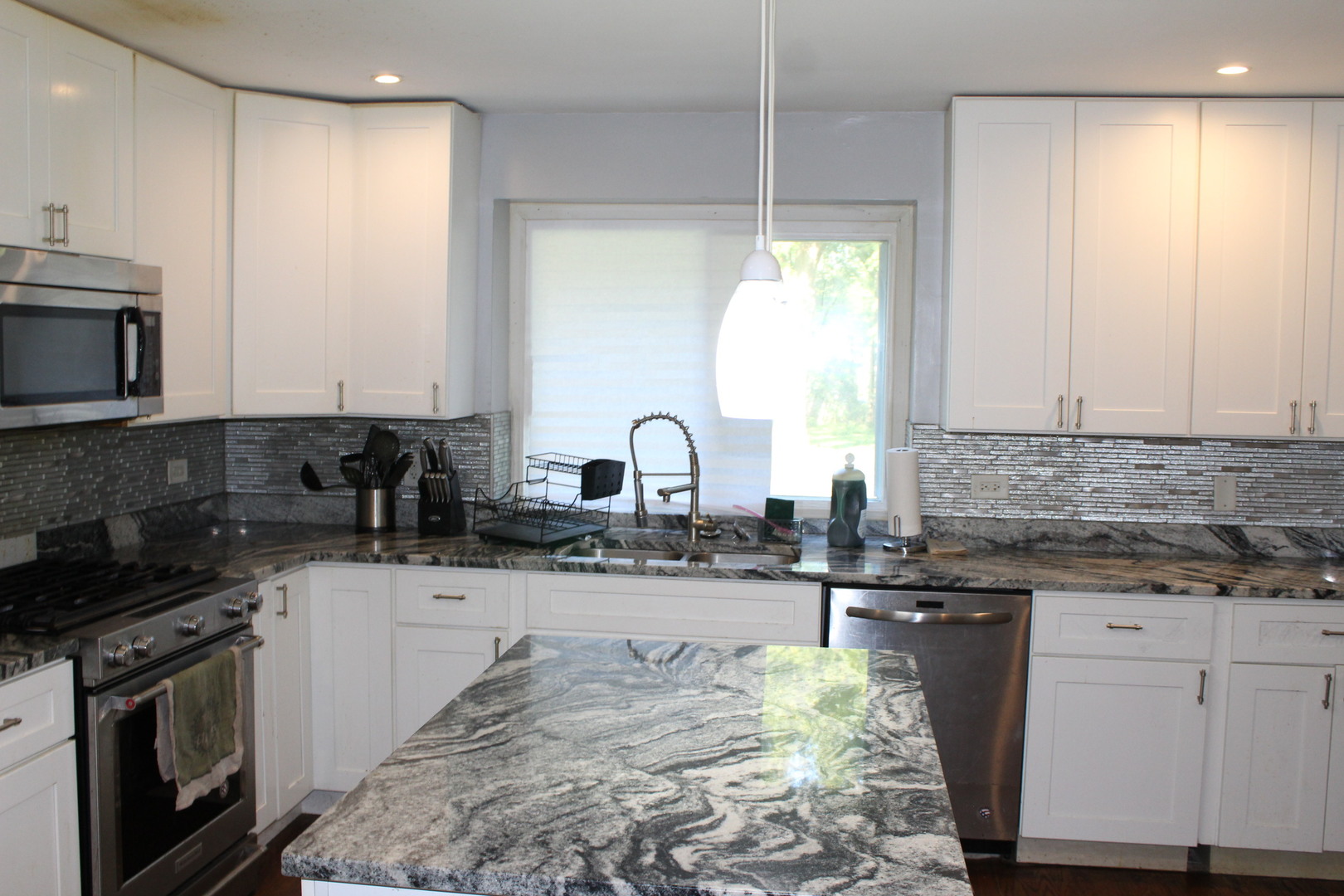 1020 E 153rd Street, South Holland, IL 60473