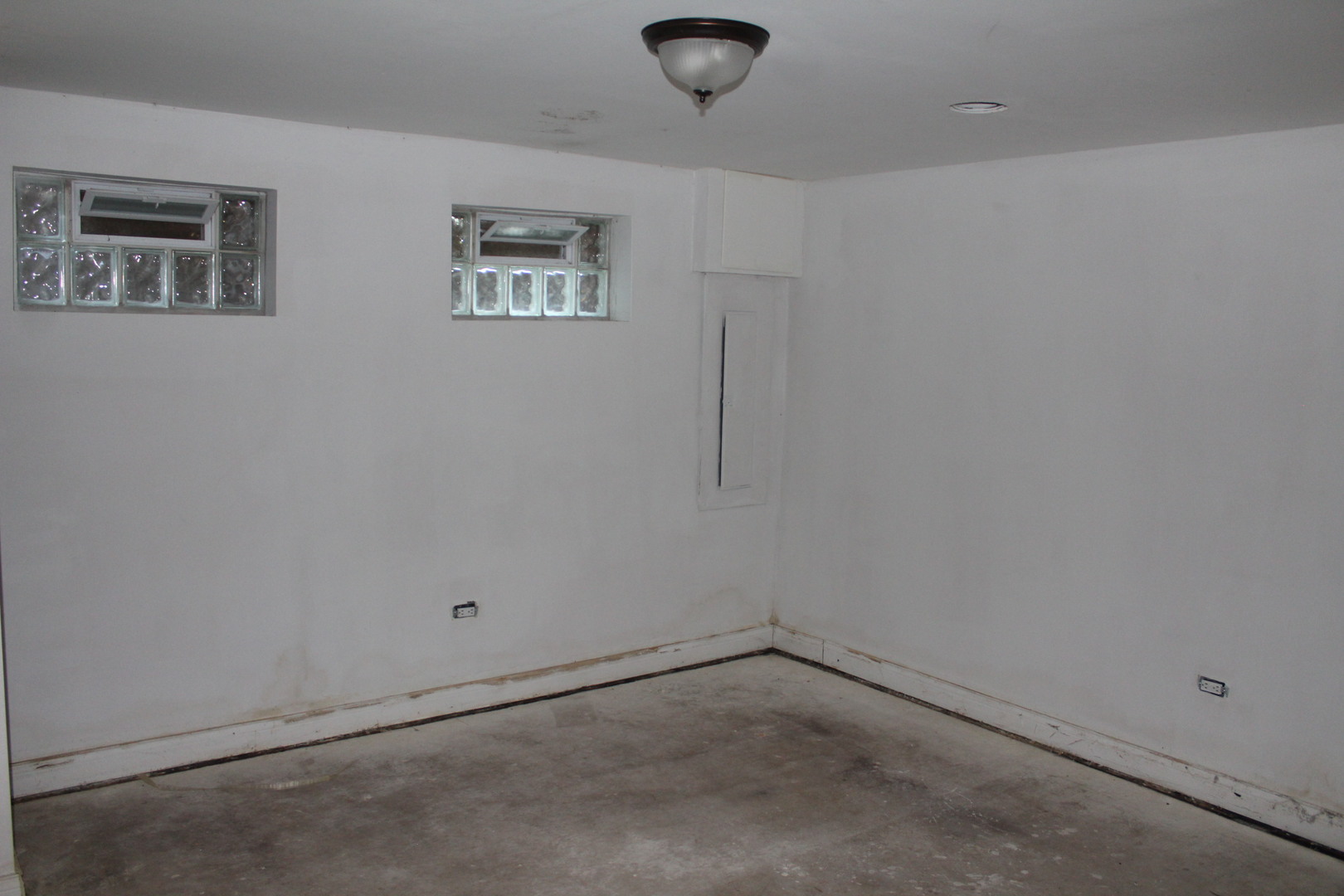 1020 E 153rd Street, South Holland, IL 60473