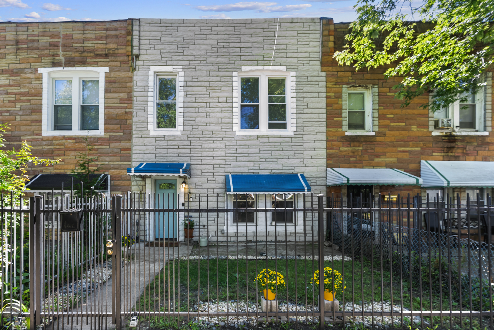 3721 W Ferdinand Street, Chicago, IL 60624