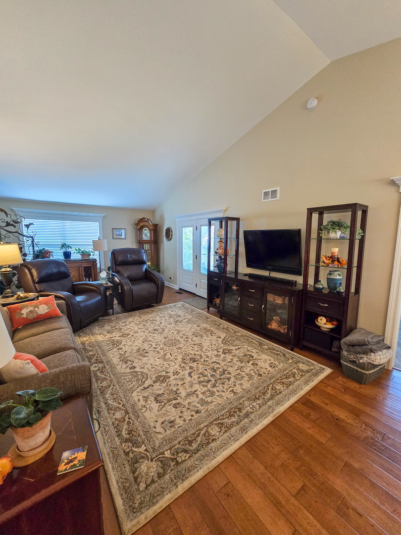 540 Alcott Lane, Bolingbrook, IL 60440