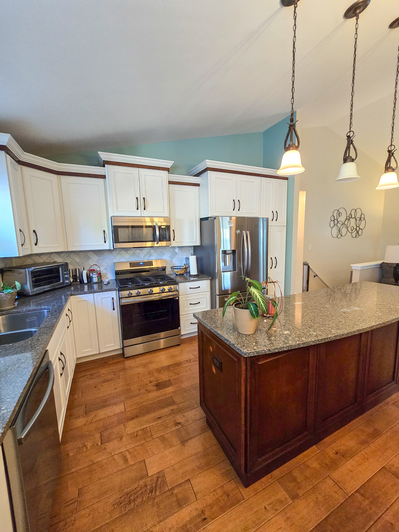 540 Alcott Lane, Bolingbrook, IL 60440