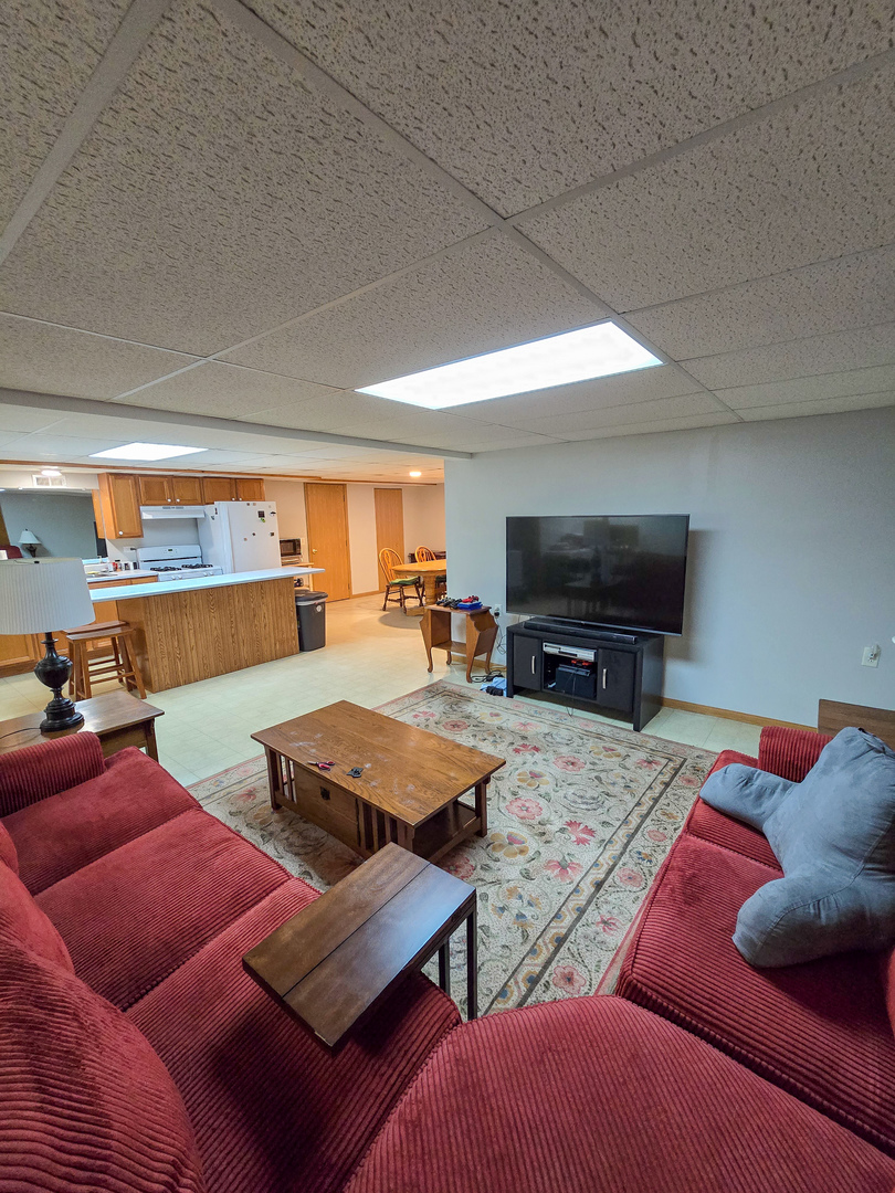 540 Alcott Lane, Bolingbrook, IL 60440