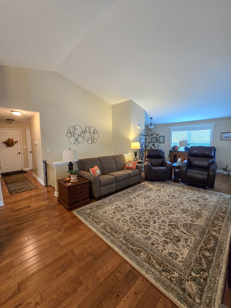 540 Alcott Lane, Bolingbrook, IL 60440