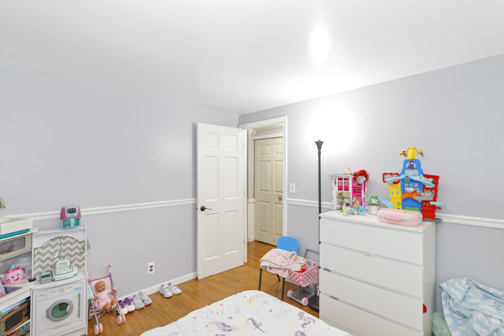 512 Tyler Drive, Carpentersville, IL 60110