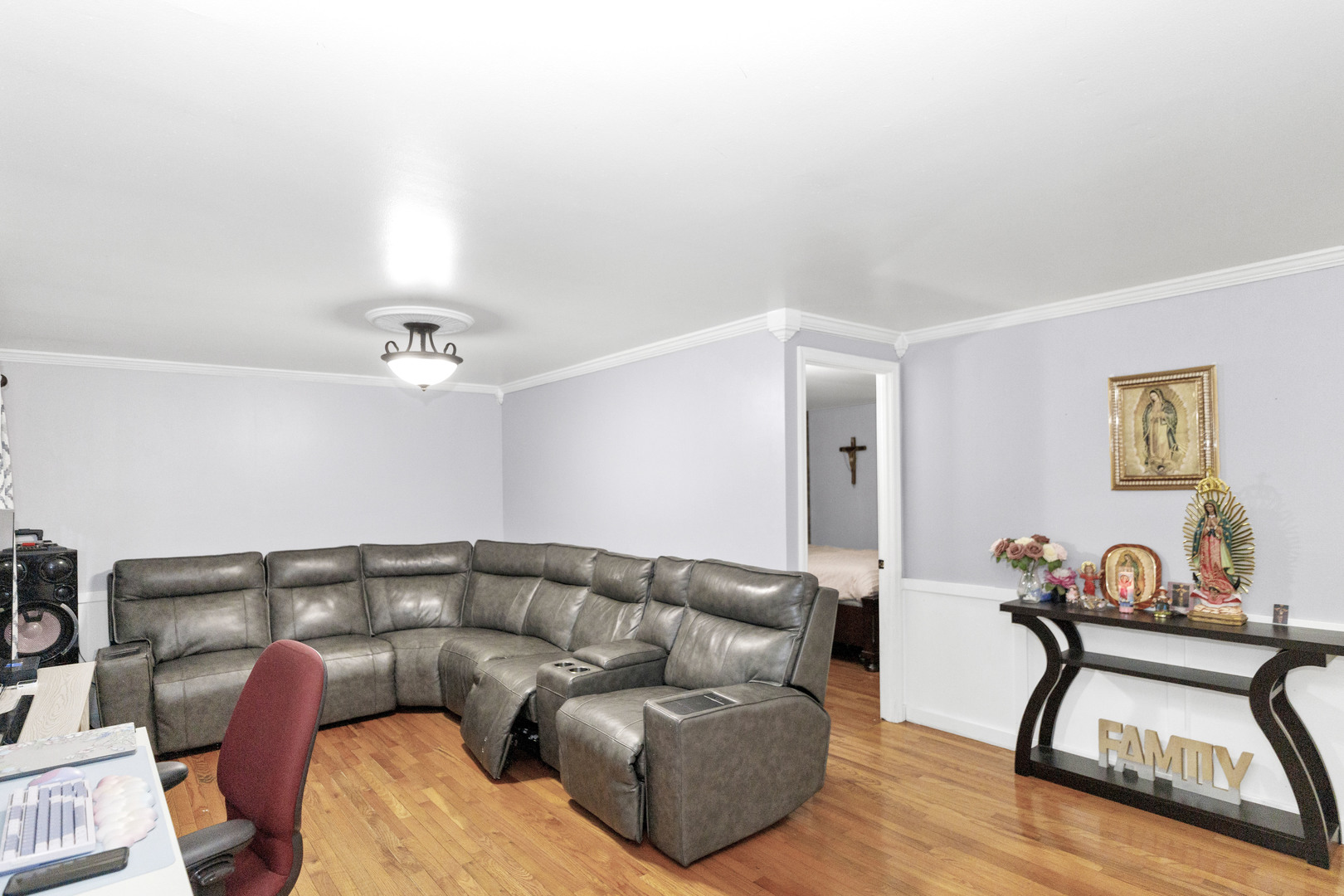 512 Tyler Drive, Carpentersville, IL 60110