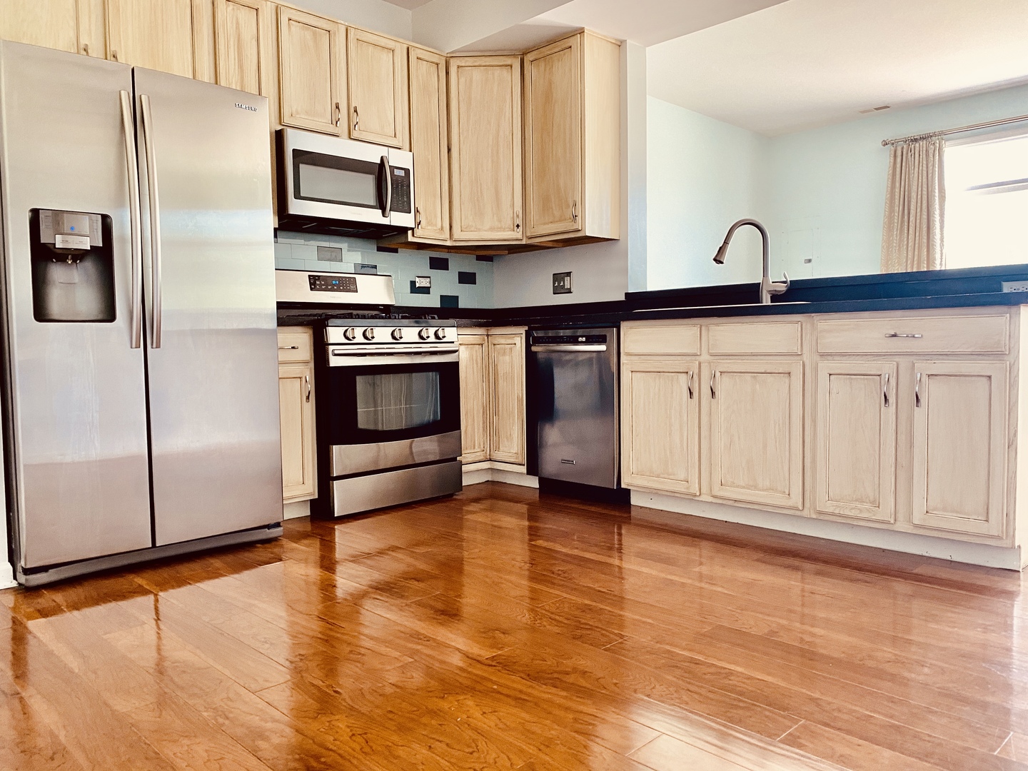 2243 Flagstone Lane, Carpentersville, IL 60110