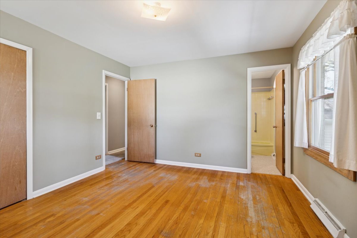 696 N Stephen Drive, Palatine, IL 60067